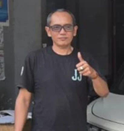 Pak Julija